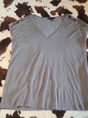 Lucky Brand Green V-neck Top With Open Button Accent Shoulders